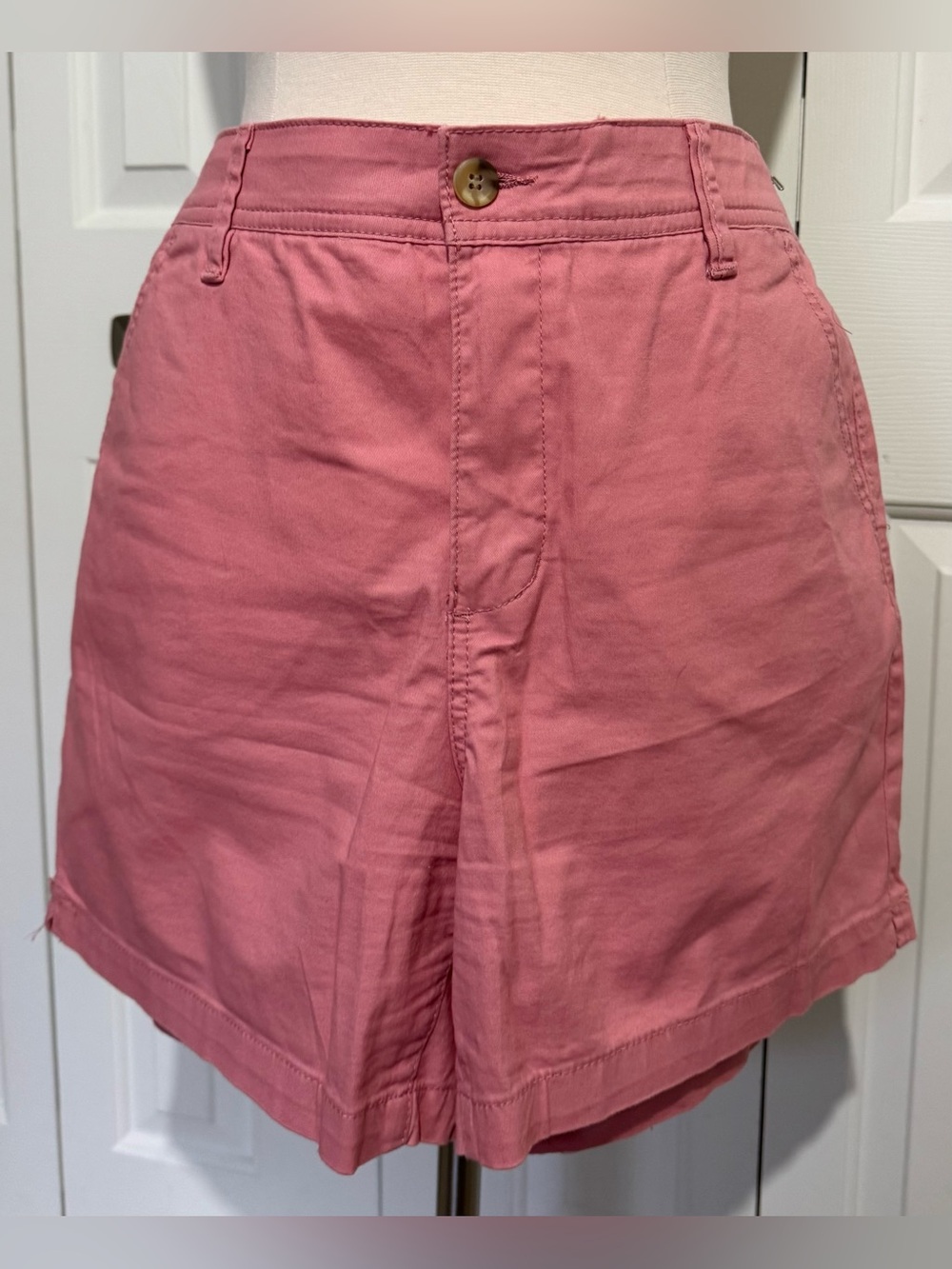 Curve Appeal Ladies Shorts Stretchy Comfort Waistband Mauve Size 14/32 NWOT